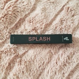 Younique Splash Liquid Lipstick in Stellar